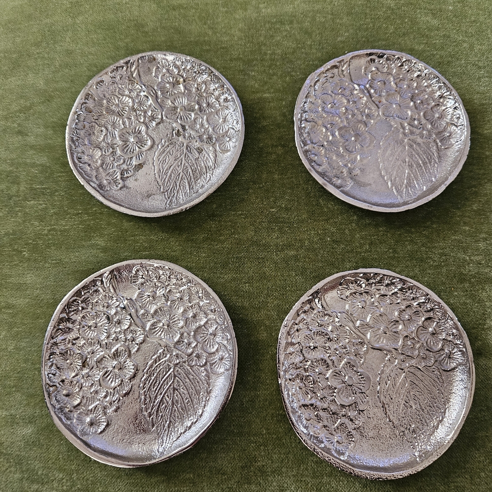 Aluminum Decorative Silver Floral Botanical Coaster Set Of 4 Vintage Home Decor